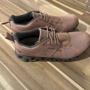 On Cloud Running Shoes